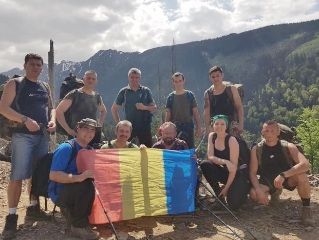 militarii-au-plantat-750-puieti-de-molid-pe-muchia-dragusului-la-cota-1600