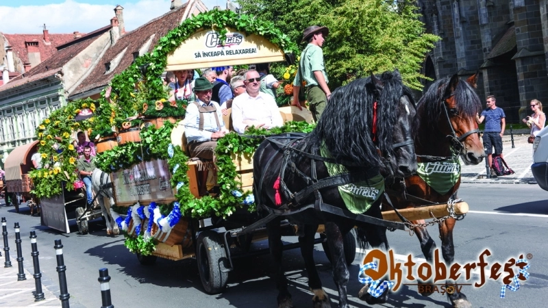 oktoberfest-da-tonul-la-distractiei-cu-parada-de-deschidere-apoi-va-fi-dat-cep-butoiului