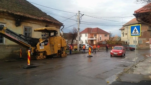 peste-30-de-strazi-din-fagaras-vor-fi-asfaltate-cu-intarziere
