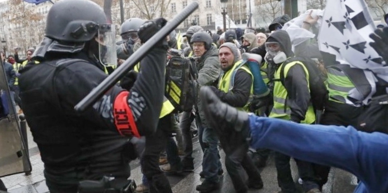 politisti-brasoveni-la-paris