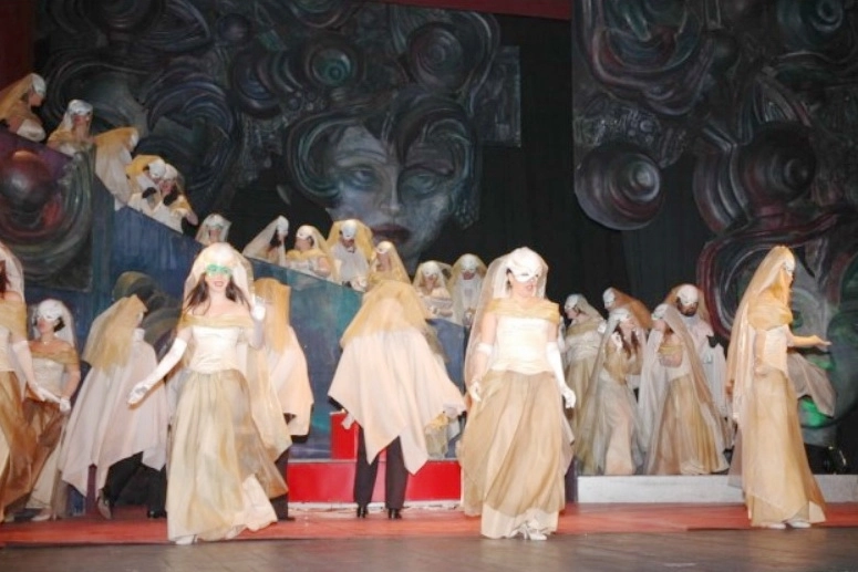 povestirile-lui-hoffmann-pe-scena-operei-brasov-(1)