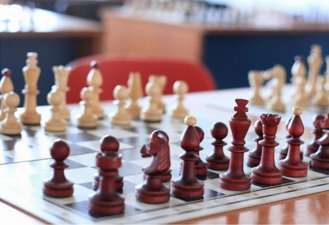 prima-editie-a-cupei-universitatii-transilvania-la-sah