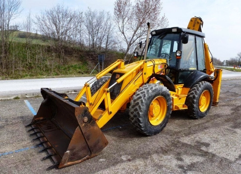 primaria-sanpetru-aloca-400000-de-lei-pentru-achizitia-unui-buldoexcavator