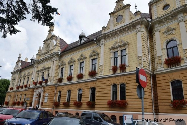 programul-cu-publicul-la-starea-civila-si-evidenta-persoanelor-in-perioada-1519-august
