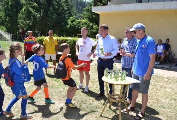 rasnovul-a-devenit-oras-al-copiiilor-cu-prilejul-sarbatorii-de-1-iunie