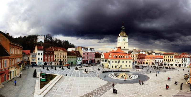 republica-moldova-isi-prezinta-produsele-traditionale-in-piata-sfatului