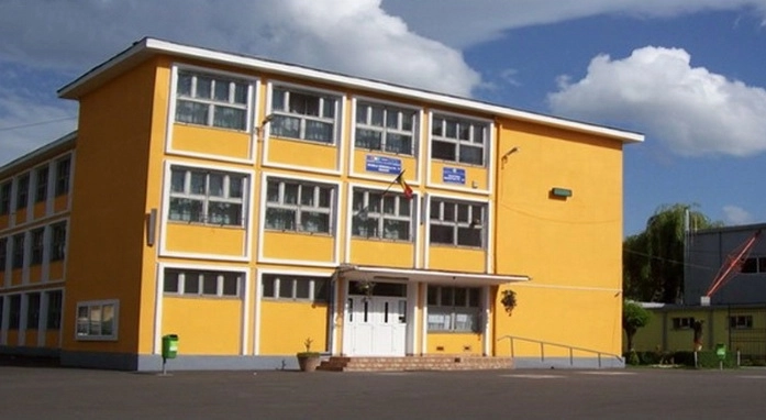 scoala-gimnaziala-nr-19-din-brasov-va-fi-mansardata