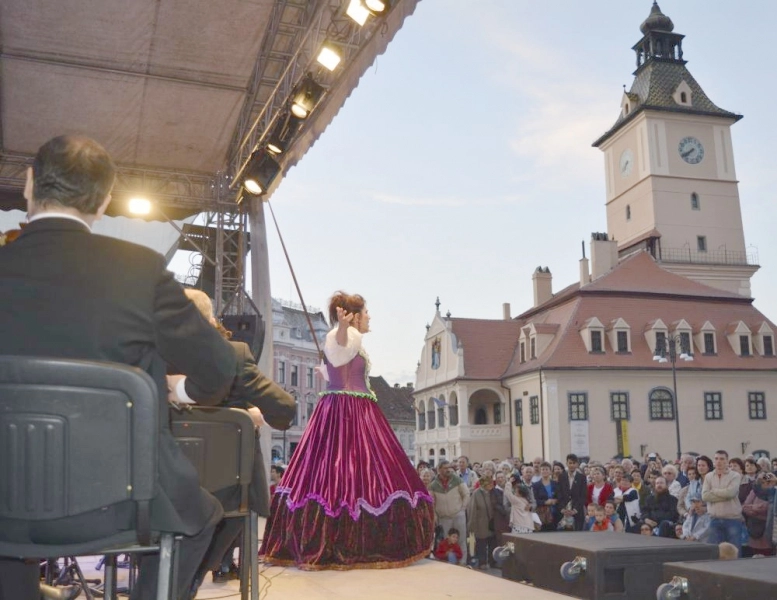 spectacol-extraordinar-sarbatoarea-muzicii-pe-8-septembrie-in-piata-sfatului