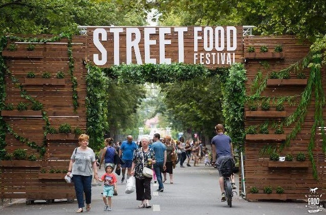 street-food-festival-revine-la-brasov-(1)