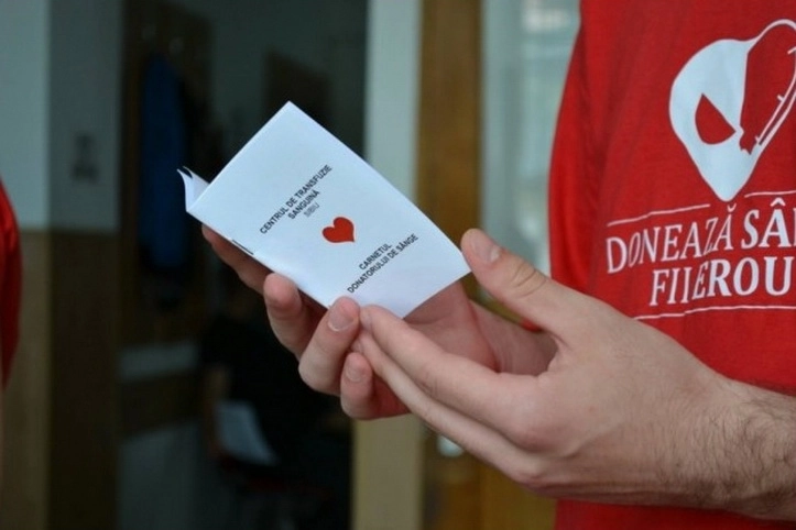 studentii-medicinisti-au-lansat-campania-doneaza-sange-fii-erou