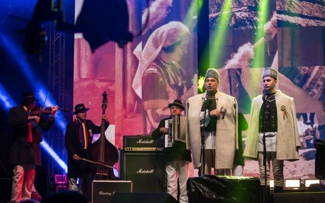 ultima-seara-a-cerbului-de-aur-e-dedicata-folclorului-prin-spectacolul-romania-centenar