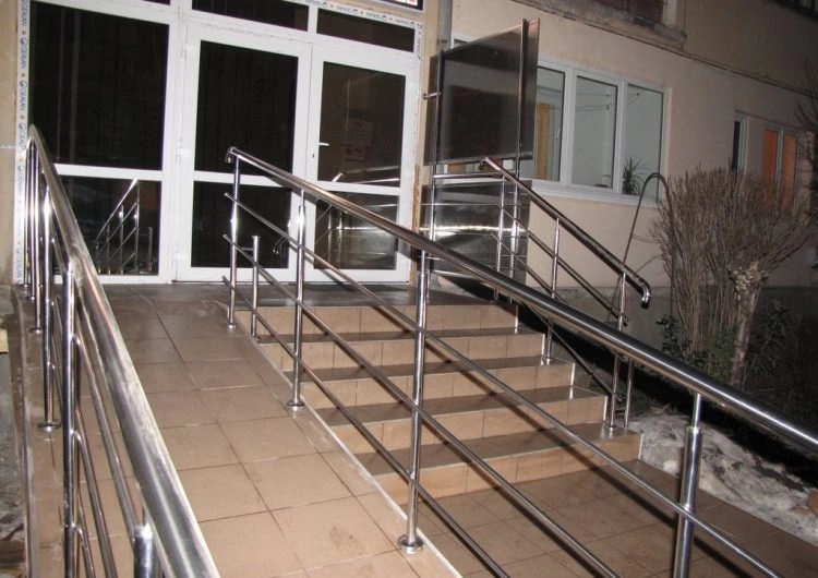 unitatile-de-invatamant-din-brasov-vor-fi-adaptate-pentru-elevii-cu-dizabilitati