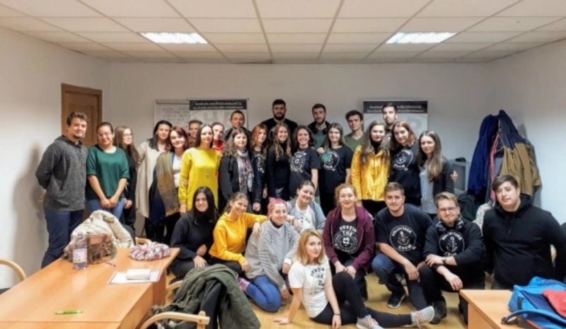 winter-charity-fair-targ-de-craciun-caritabil-la-reduta