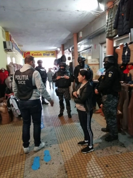 -politistii-din-cadrul-ipj-brasov-au-facut-verificari-la-comerciantii-din-zona-astra-