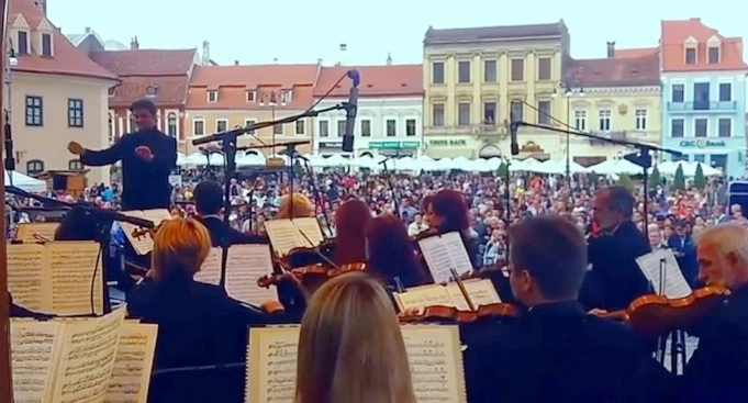 -the-sound-of-music-concert-estival-al-filarmonicii-in-piata-sfatului