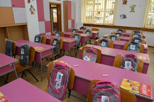4600-de-ghiozdane-pregatite-pentru-brasovenii-care-incep-scoala-pe-9-septembrie