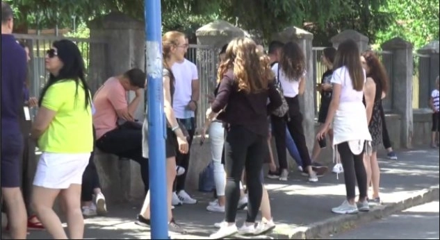 8-colegii-au-intrat-in-elita-brasov-peste-90-promovare-la-bacalaureat