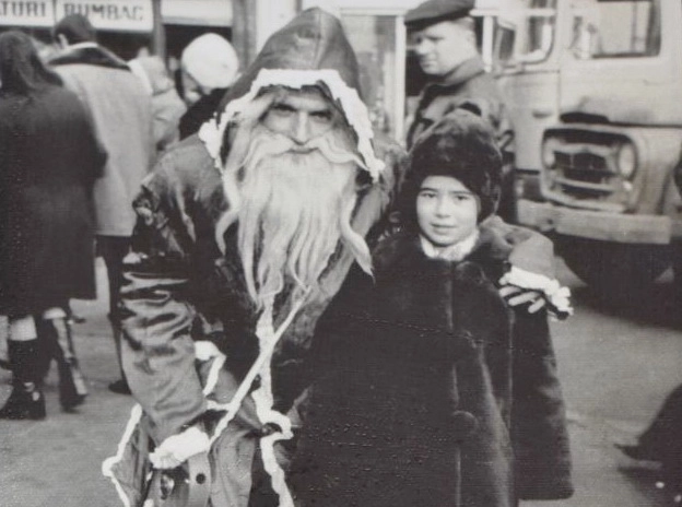 amintiri-din-tineretea-mea-memoria-orasului-rasnov-expozitie-inedita-la-rasnov