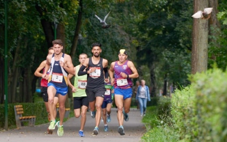 atletism-a-doua-editie-a-trofeului-vintila-cristescu-in-parcul-sportiv-brasov