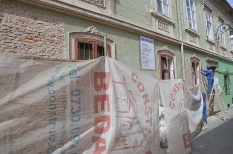 au-inceput-lucrarile-la-a-doua-casa-din-centrul-istoric-al-brasovului-reabilitata-prin-programul-5050