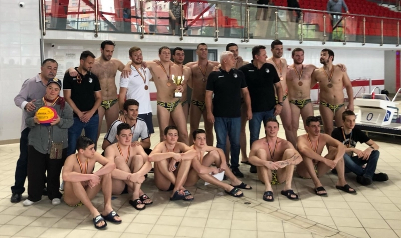 bronz-pentru-corona-sportul-studentesc-