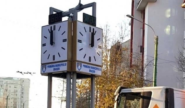ceas-cu-reglare-automata-prin-gps-la-brasov