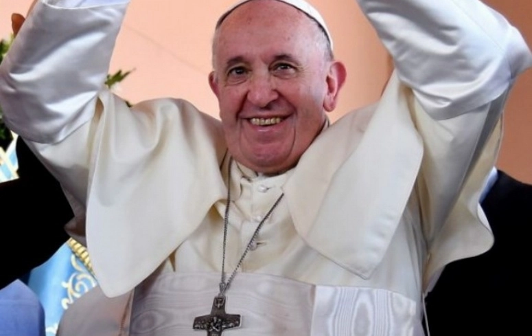 cfr-suplimenteaza-numarul-trenurilor-pentru-vizita-papei-in-romania