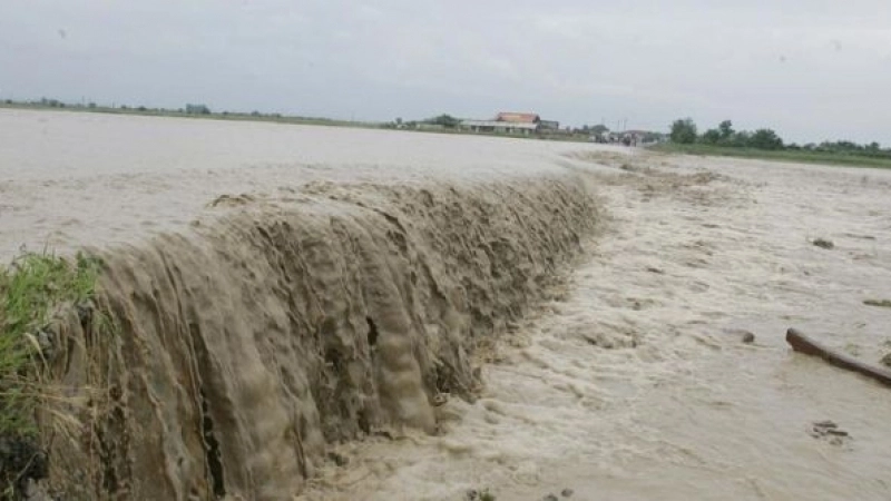 cod-portocaliu-de-inundatii-in-mai-multe-localitati-din-brasov