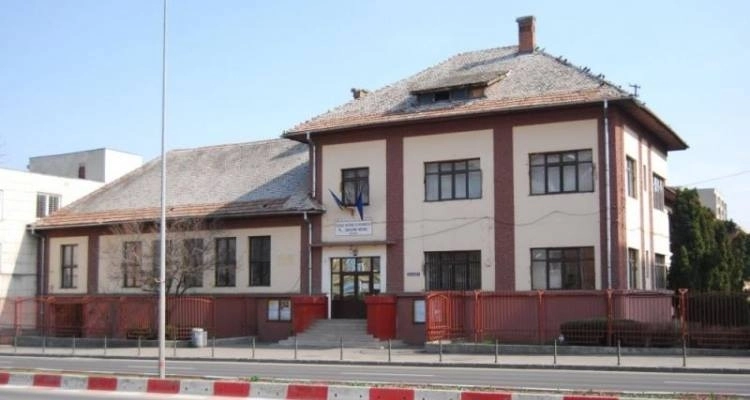 colegiul-national-de-informatica-din-brasov-sarbatoreste-80-de-ani-de-la-infiintare