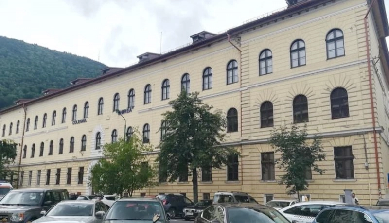 colegiul-national-unirea-ramane-in-santier-si-dupa-inceperea-anului-scolar-2019-2020