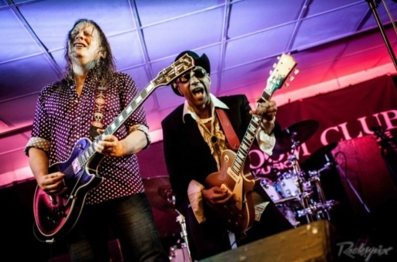 concept-unic-de-blues-rock-malone-sibun-band-in-concert-la-brasov