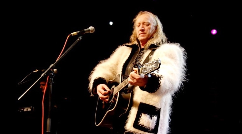 concert-extraordinar-de-colinde-romanesti-cu-stefan-hrusca-la-brasov-