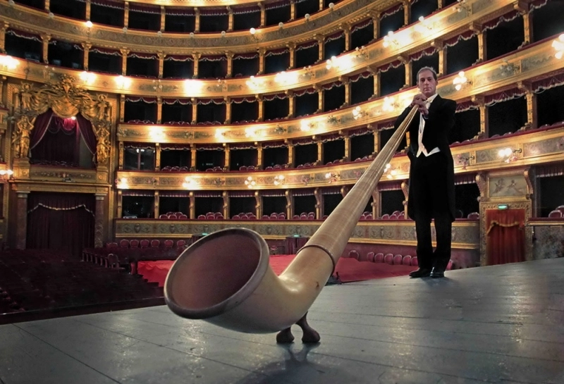 concert-simfonic-inedit-alphornul-adus-pentru-prima-data-la-opera-brasov