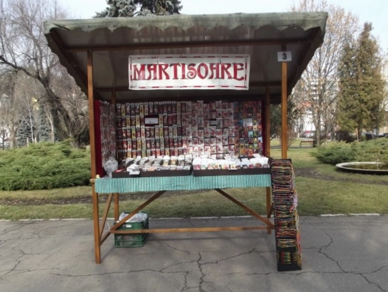 doar-4-zile-26-februarie-1-martie-pentru-martisoare-pe-domeniul-public