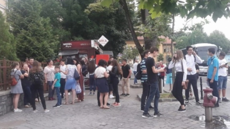 doua-treimi-dintre-absolventii-brasoveni-au-trecut-evaluarea-nationala-cu-medii-peste-500