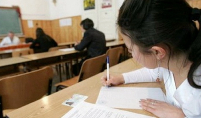 emotii-pentru-absolventii-claselor-a-viiia-a-inceput-evaluarea-nationala-2019