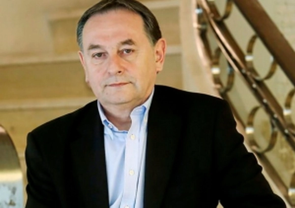 eugen-ovidiu-chirovici-cetatean-de-onoare-al-fagarasului