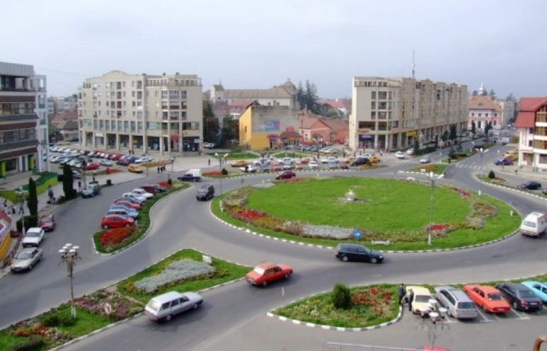 fagarasul-isi-va-face-propriul-rat