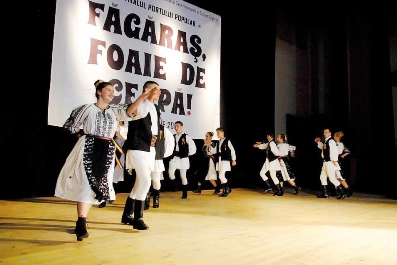 festivalul-portului-popular-fagaras-foaie-de-ceapa-a-va-editie