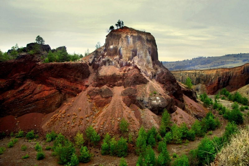 festivalul-sunetul-pietrei-aduce-un-nou-concert-la-vulcanul-stins-de-la-racos