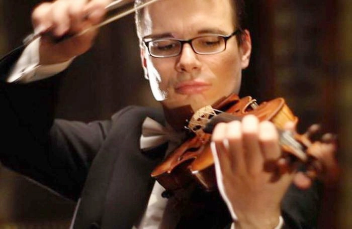 filarmonica-brasov-sustine-campania-de-constientizare-a-autismului