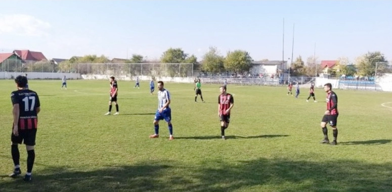 fotbal-liga-4-sacele-continua-pe-primul-loc
