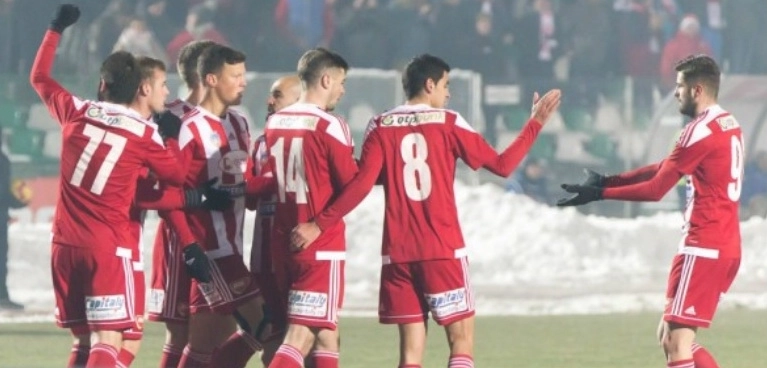 fotbal-liga-i-duel-albrosu-la-sfantu-gheorghe
