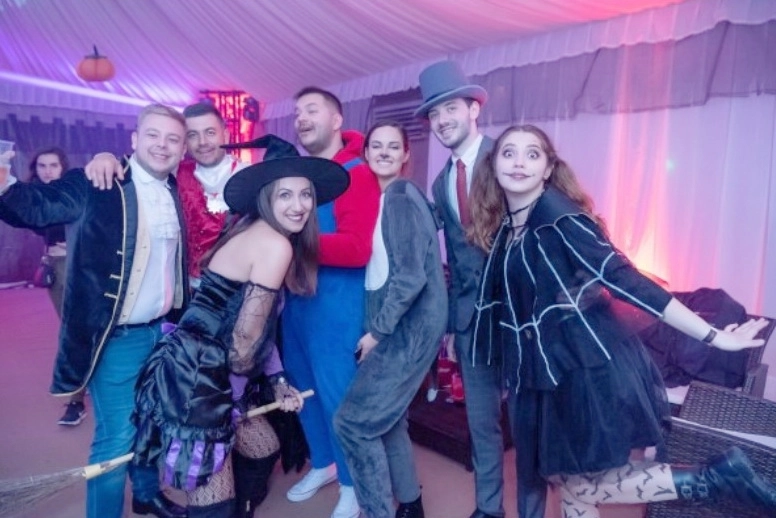 halloween-party-in-weekend-la-castelul-bran