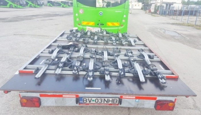 in-weekend-doua-autobuze-de-poiana-au-remorca-pentru-biciclete