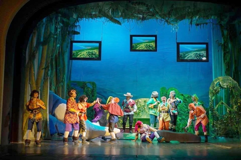 la-inceput-de-vacanta-copiii-sunt-invitati-la-gulliver-in-tara-piticilor