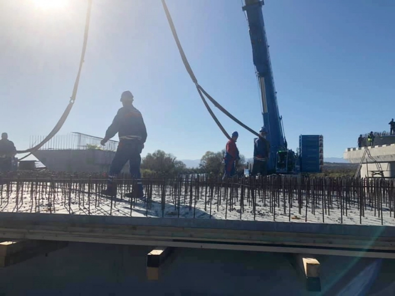 lucrarile-la-podul-de-la-comana-incep-sa-prinda-contur