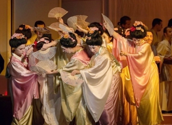madama-butterfly-de-puccini-la-opera-brasov