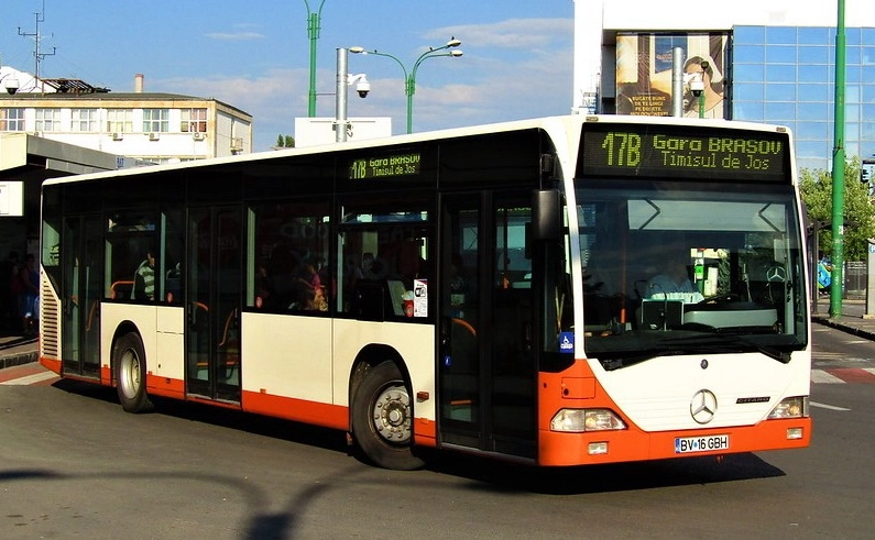 mai-multe-autobuze-ratbv-pe-linia-17-b-gara-brasov-timisu-de-jos