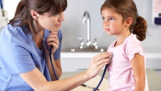medicii-de-la-pediatrie-reiau-consultatiile-gratuite-in-scoli